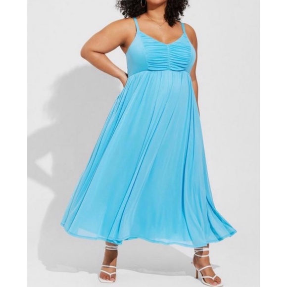 🆕 Soft Mesh Pleated Maxi Dress 1 1X 14 16 NWT Torrid New! - Picture 1 of 5